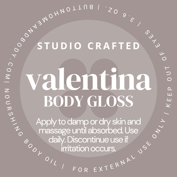 Body Gloss Oil Valentina vanilla fragrance glass bottle
lightweight hydrating body oil with glow finish
vanilla scented body oil for smooth radiant skin