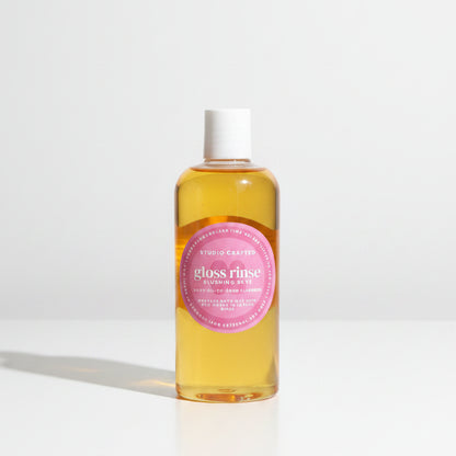 Foaming Shower Oil in Blushing Skye